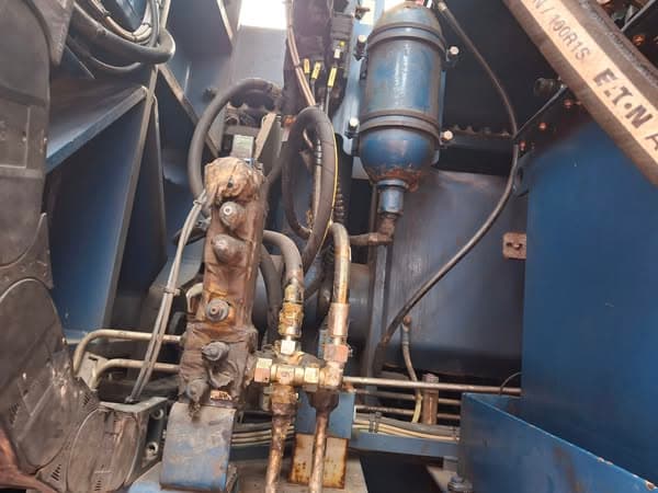 Vỏ bấm ống inox và đầu nối thủy lực sẵn kho