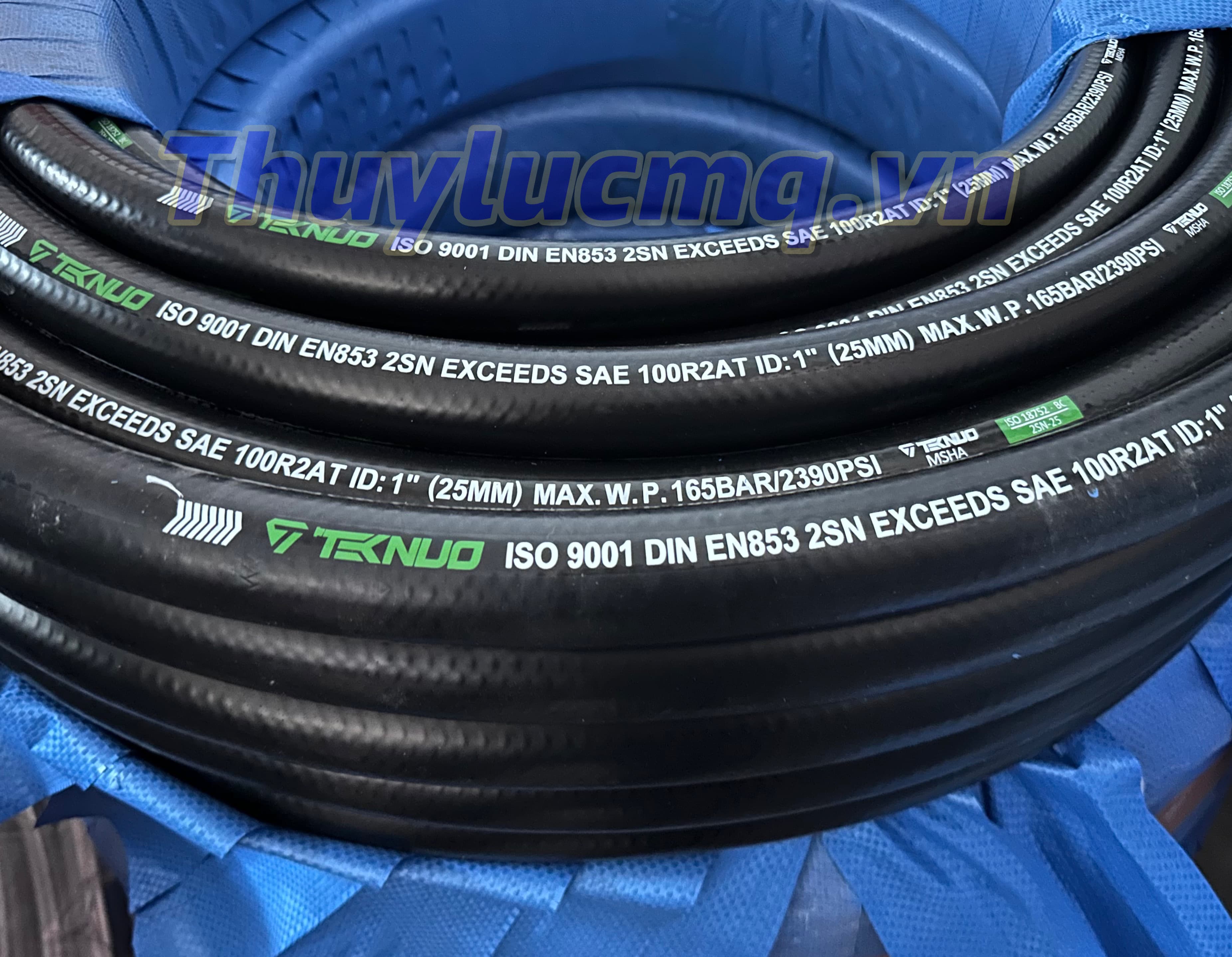 Ống Thủy Lực da trơn TEKNUO, 1'' R2AT